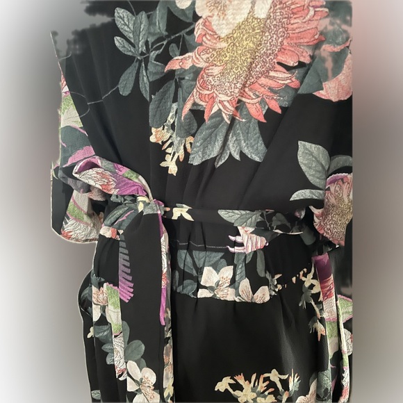 City Chic Leilani Jumpsuit. Size: Small/16. New with tags. Never worn. - Picture 4 of 8